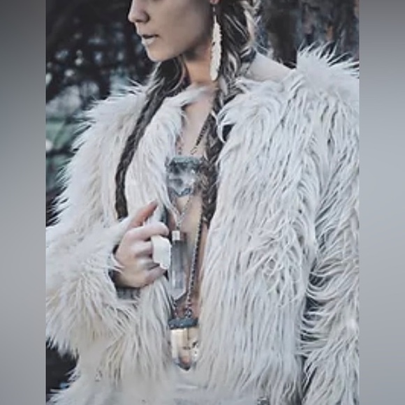 BCP Jewelry Jewelry - Barbara Pellegrino Quartz Crystal Necklace